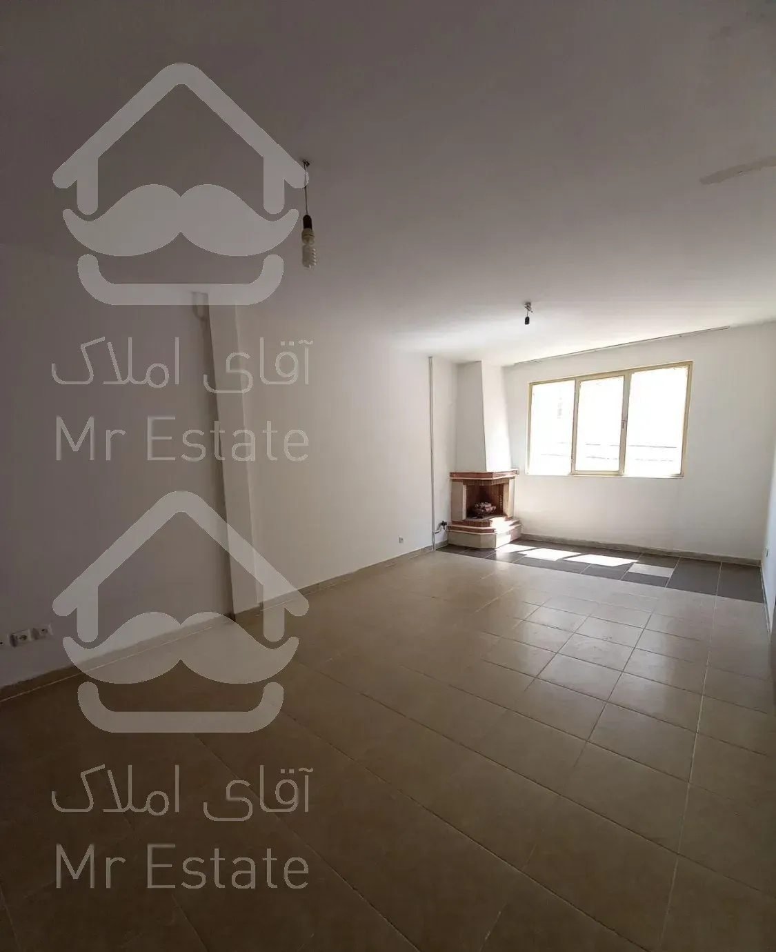 ۶۰متر پارکینگ غیر مزاحم سندی کم پله شُسته رُفته