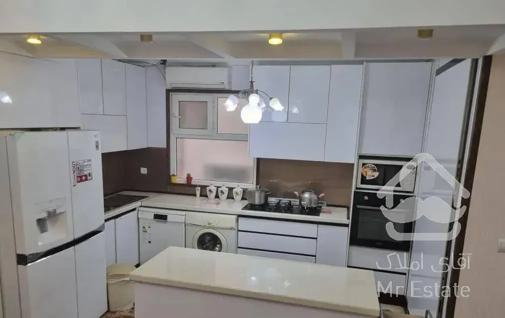 ۱۴۰متر۳خواب فول دیزاین نور مستقیم