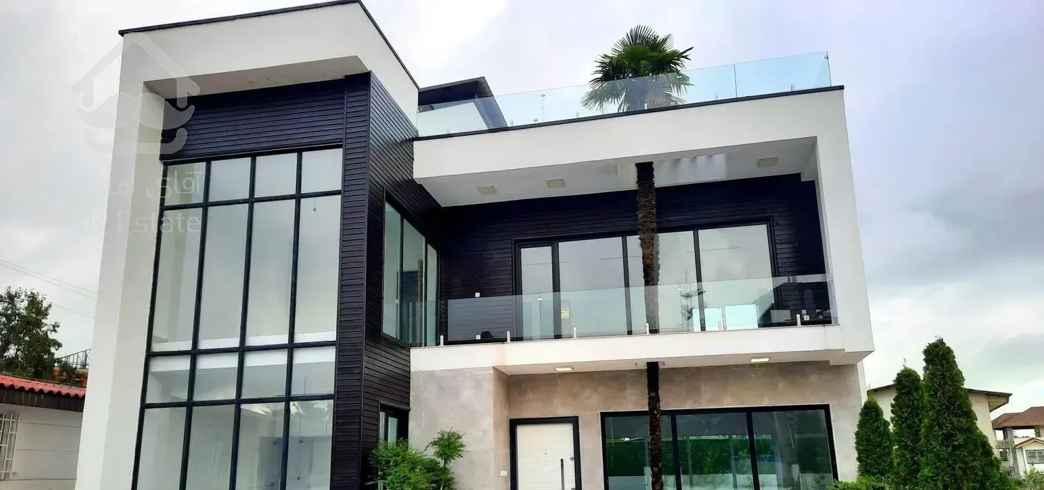 لتینگان خ بهرام/340 متر ویلا مدرن با مدارک