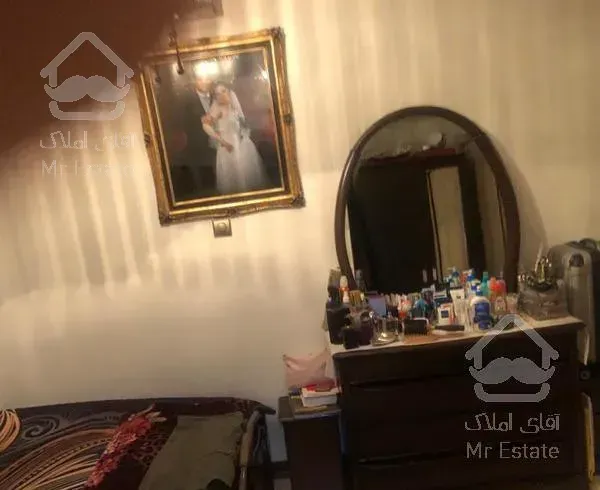 ۱۱۰ متر/خوش نقشه/فول مشاعات/بلوار ۲۴ متری