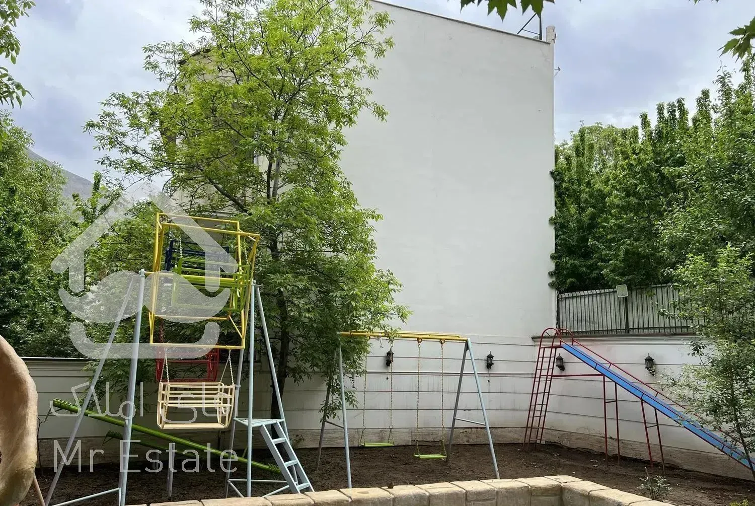 ۱۰۰۱ متر باغ ویلا در کامرانیه اوشان