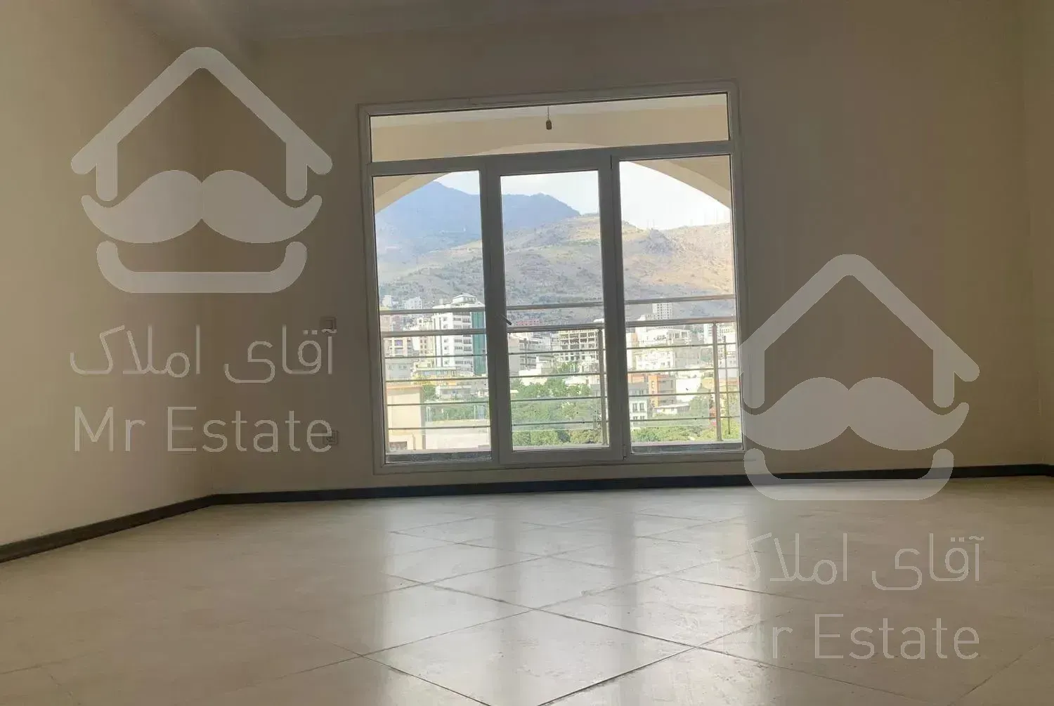 برج باغ نیاوران - ظهیرالدوله (۱۲۰ متر - ۲ خواب )