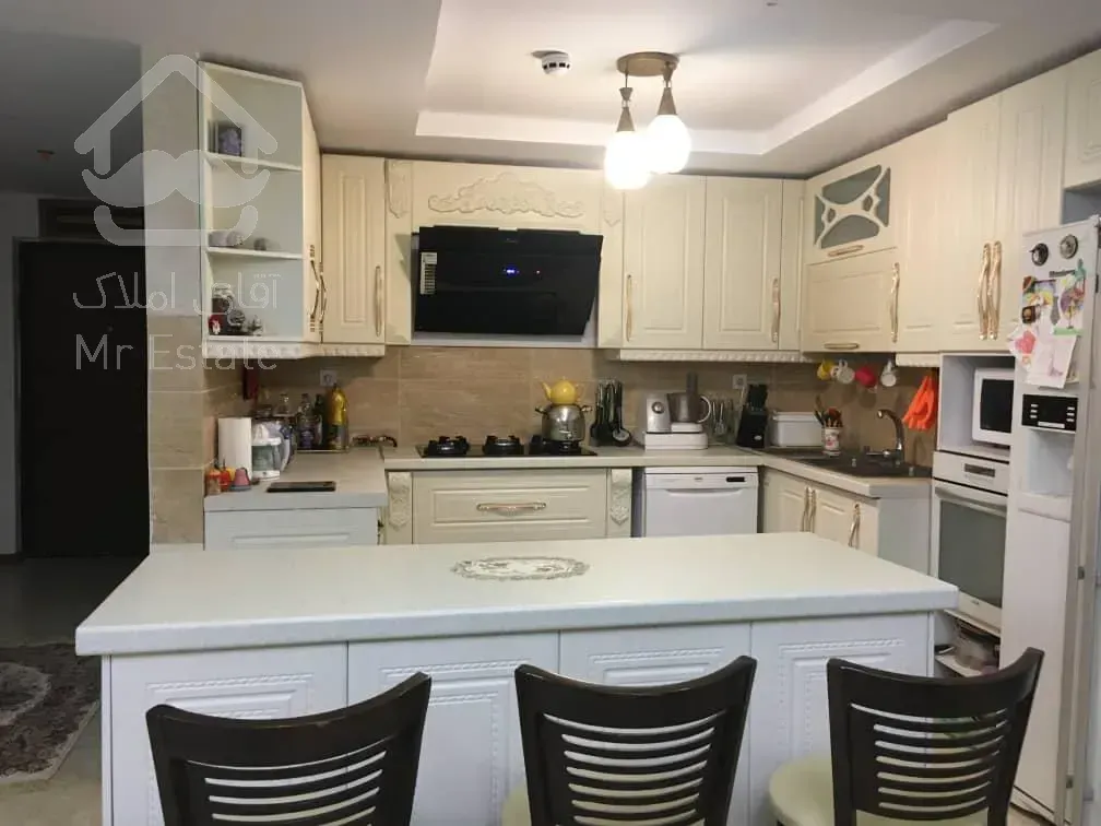 خرید اپارتمان ۱۴۵متری، لوکس، دربرج معروف درشهرک راه اهن