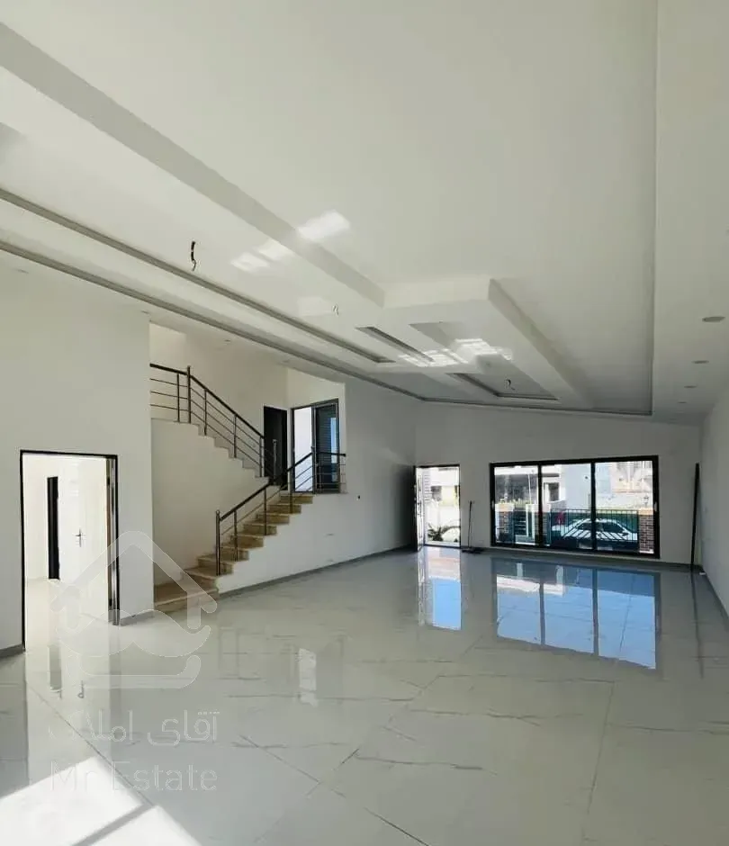 ویلانیم پیلوت۲۰۰متری*استخرداخلی جکوزی*نورگیرعالی