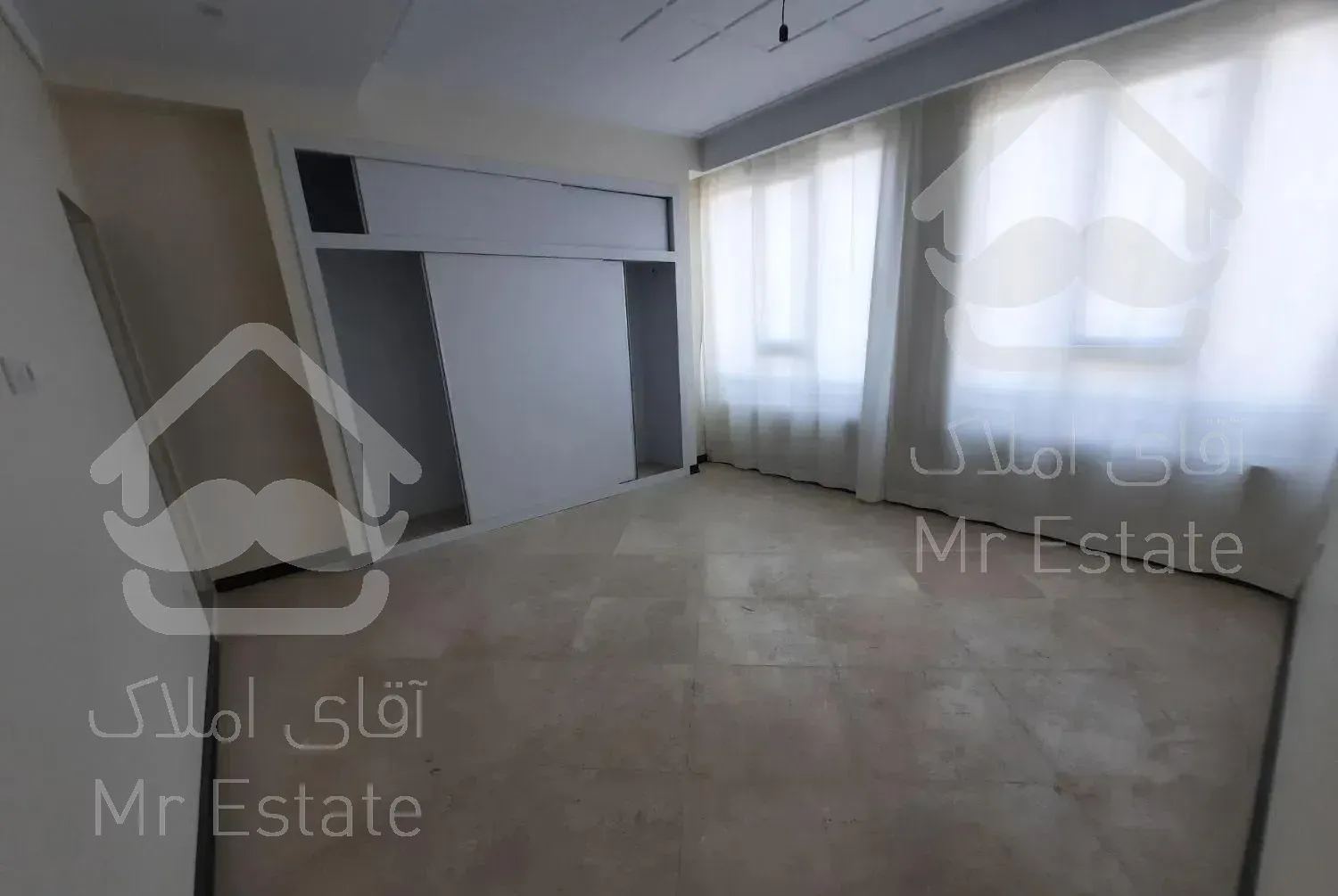 ۱۲۳ متر قلهک شریعتی کلید نخورده