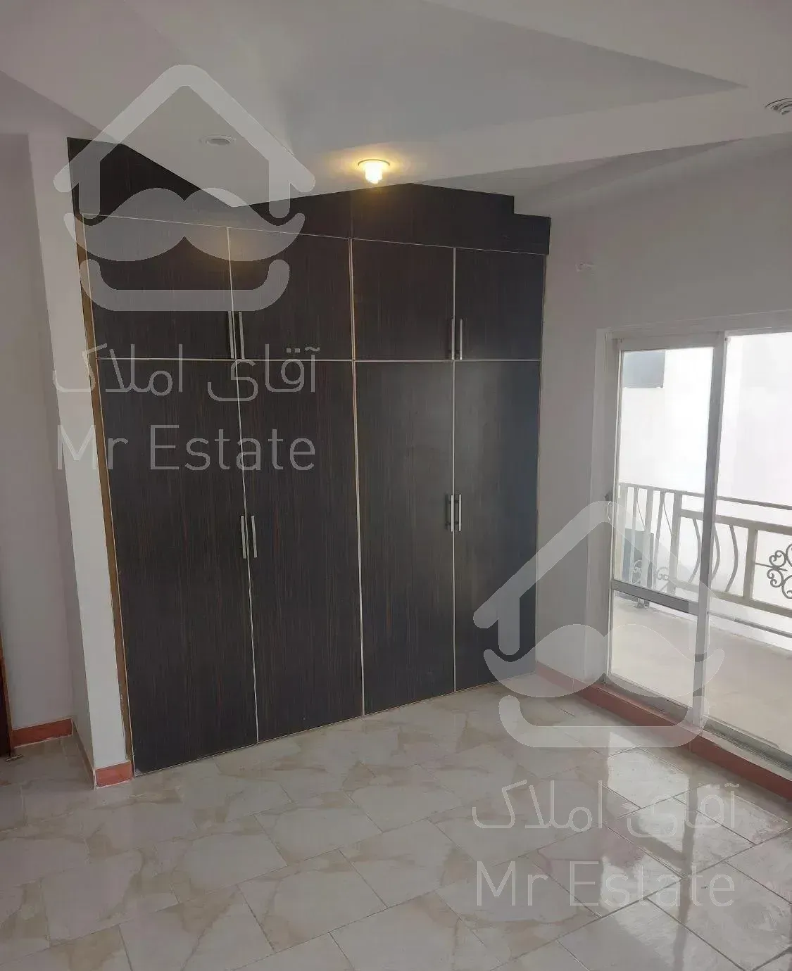 واحد ۱۵۰ متری درون شهرک کریم آباد