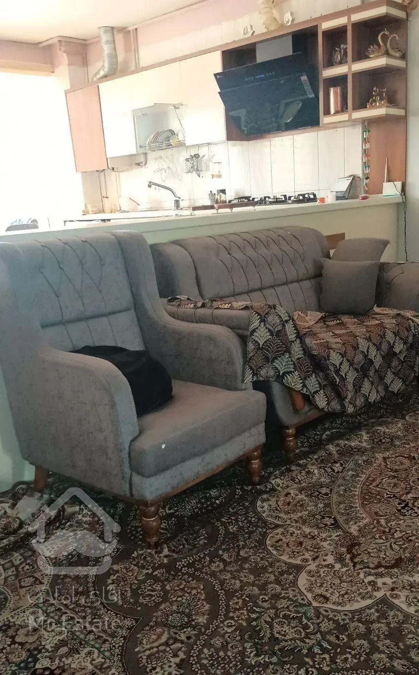 اجاره آپارتمان ۹۰ متری ۲ خوابه طبقه ۳