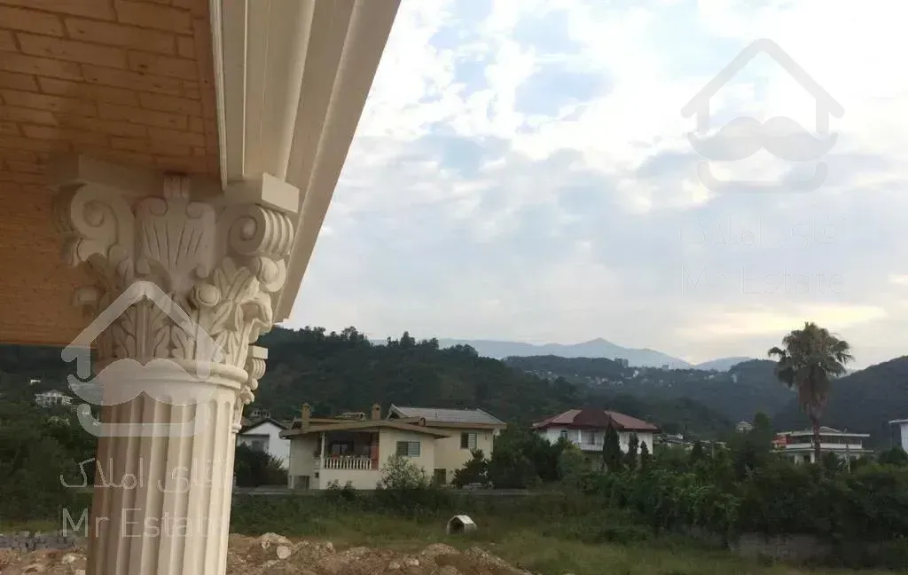 فروش ویلا نوساز ۶۰۰متری در محوطه ۱۰۲۴متری