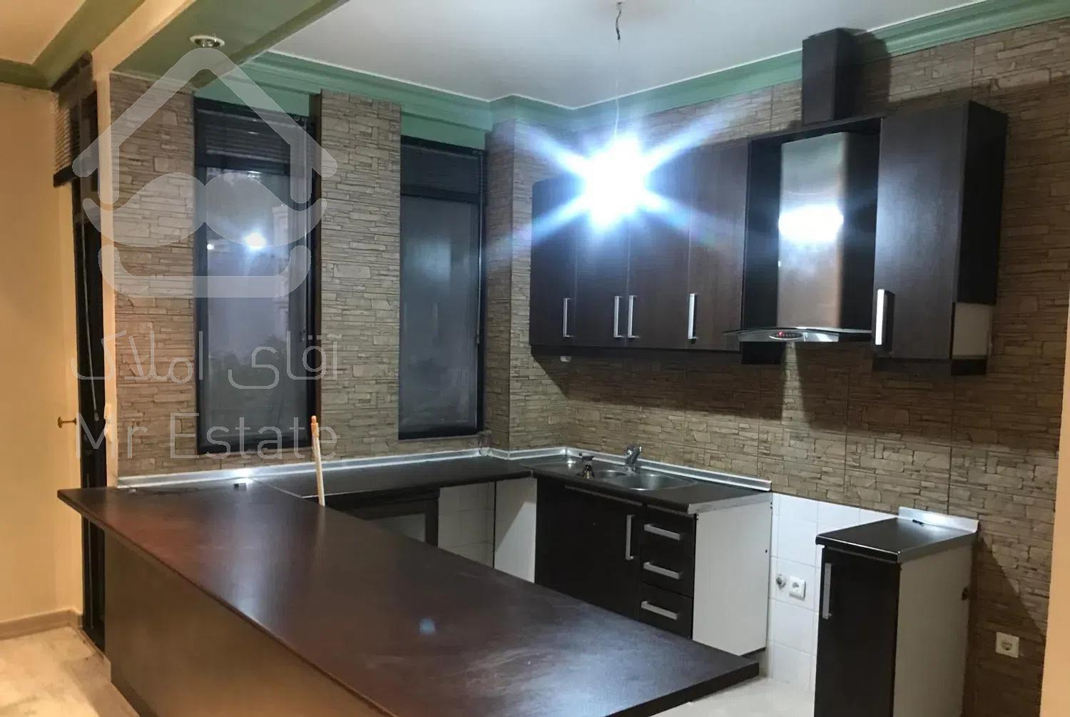 ٨٥ متر اوین