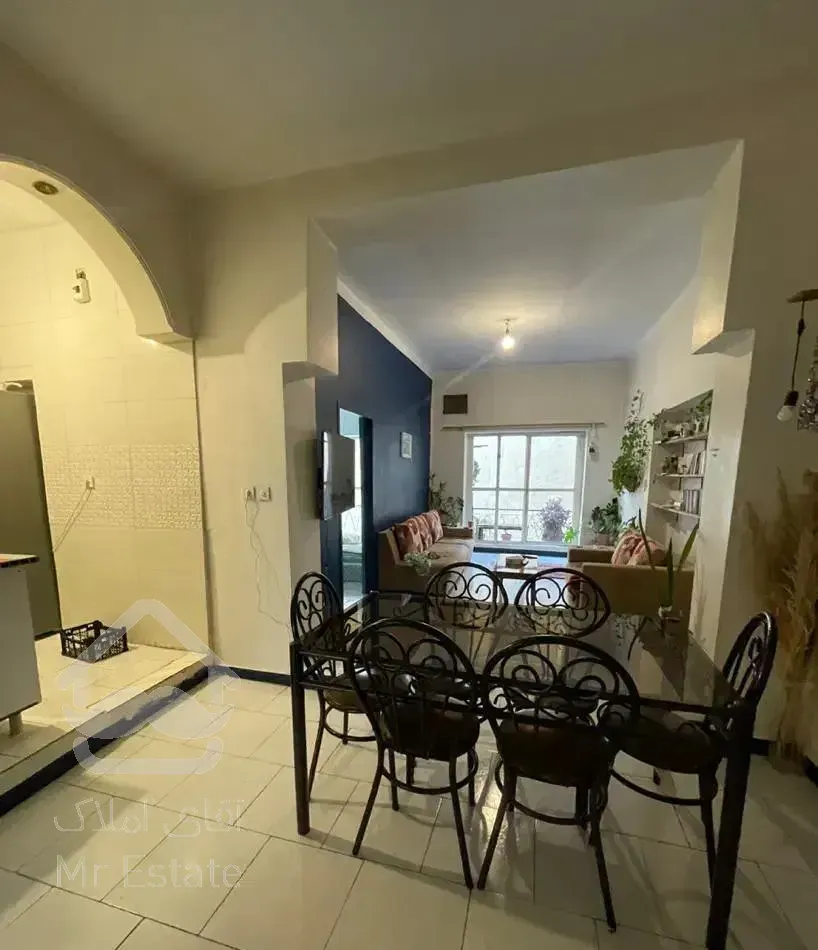 واحد۱۰۰متری تمیز و خوش نقشه غرق نور/میرزای شیرازی