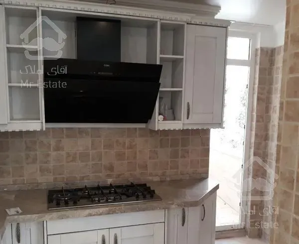 سه خوابه لوکیشن   غرق در نور