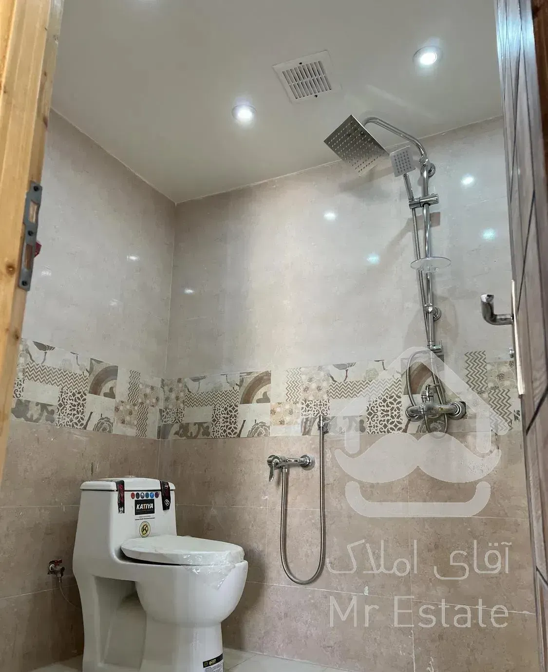 فروش اپارتمان ۱۱۰متری بر خیابان گلخانه