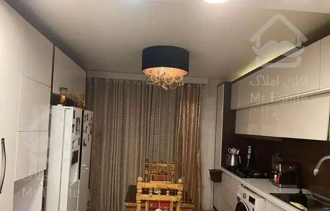 90متر پارکینگ/سه خوابه/انباری /تاپ لوکیشن