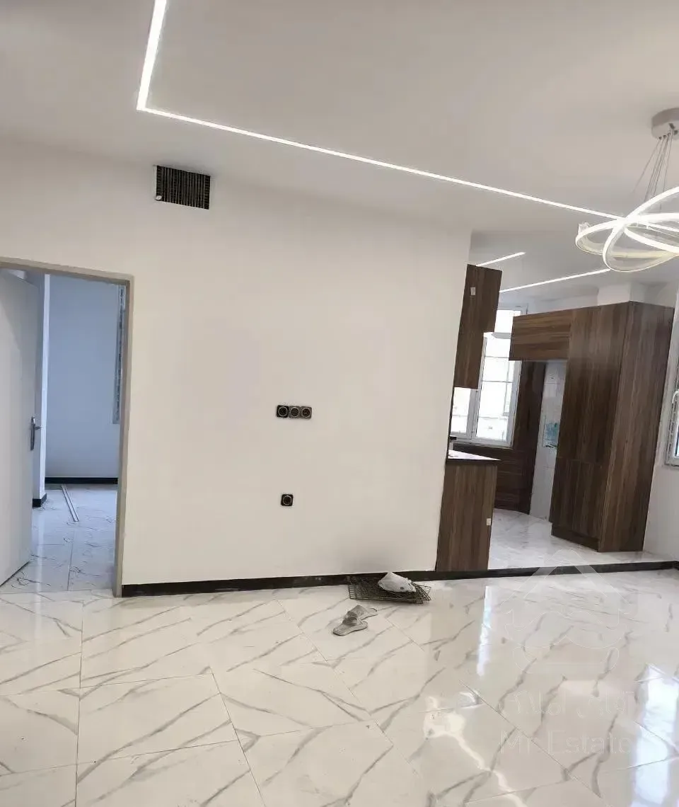 اپارتمان ۶۰ متری/ دوخواب /پارکینگ سندی