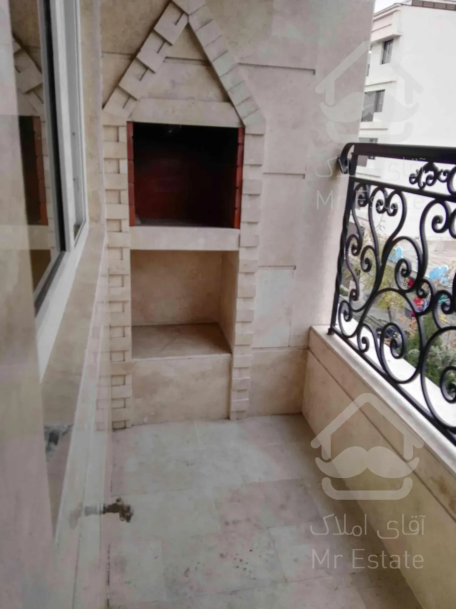 ۲۵۰ متر تکواحدی  شمال کاشانی