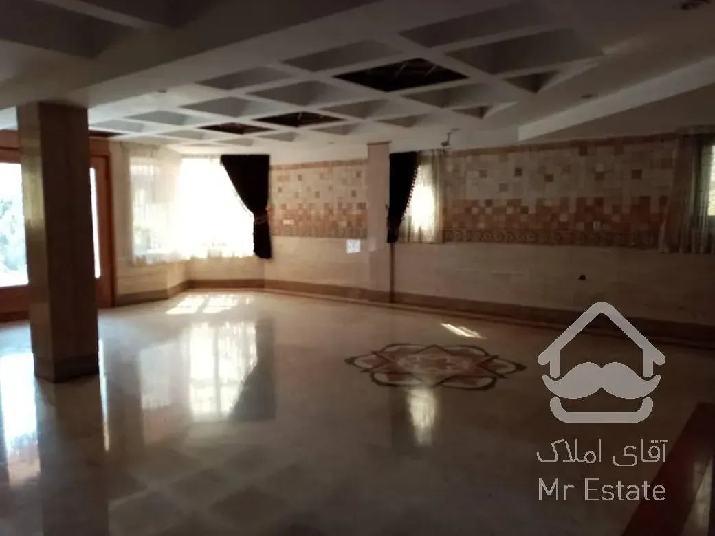 اجاره و رهن آپارتمان زعفرانیه 200  متر لوکس