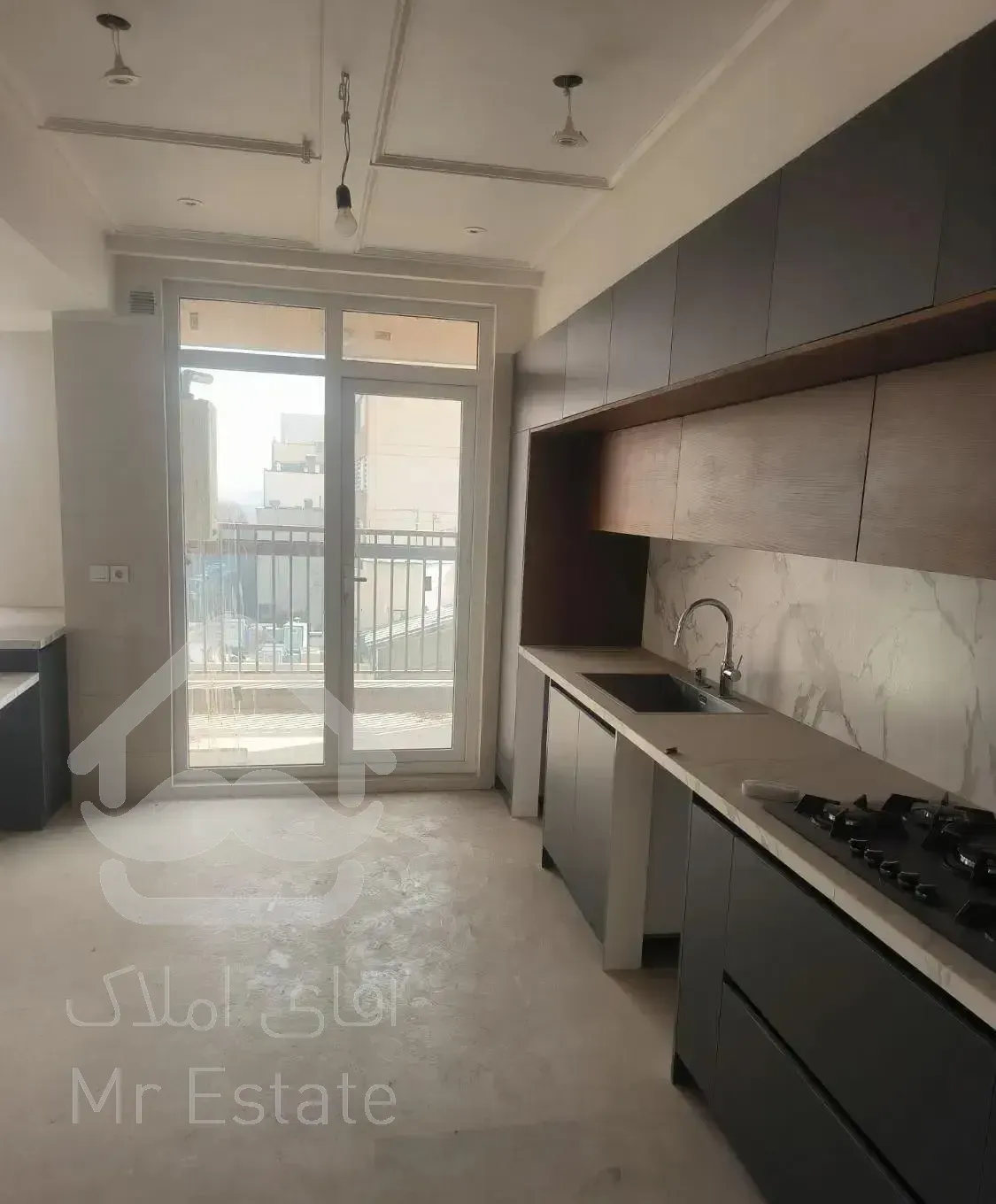 آپارتمان ۱۹۵ متری