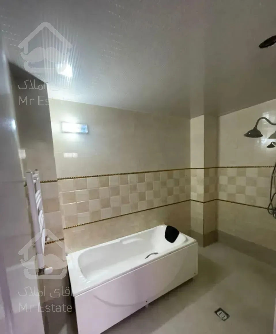 آپارتمان ۱۳۰ متری سه خواب اندیشه فاز یک