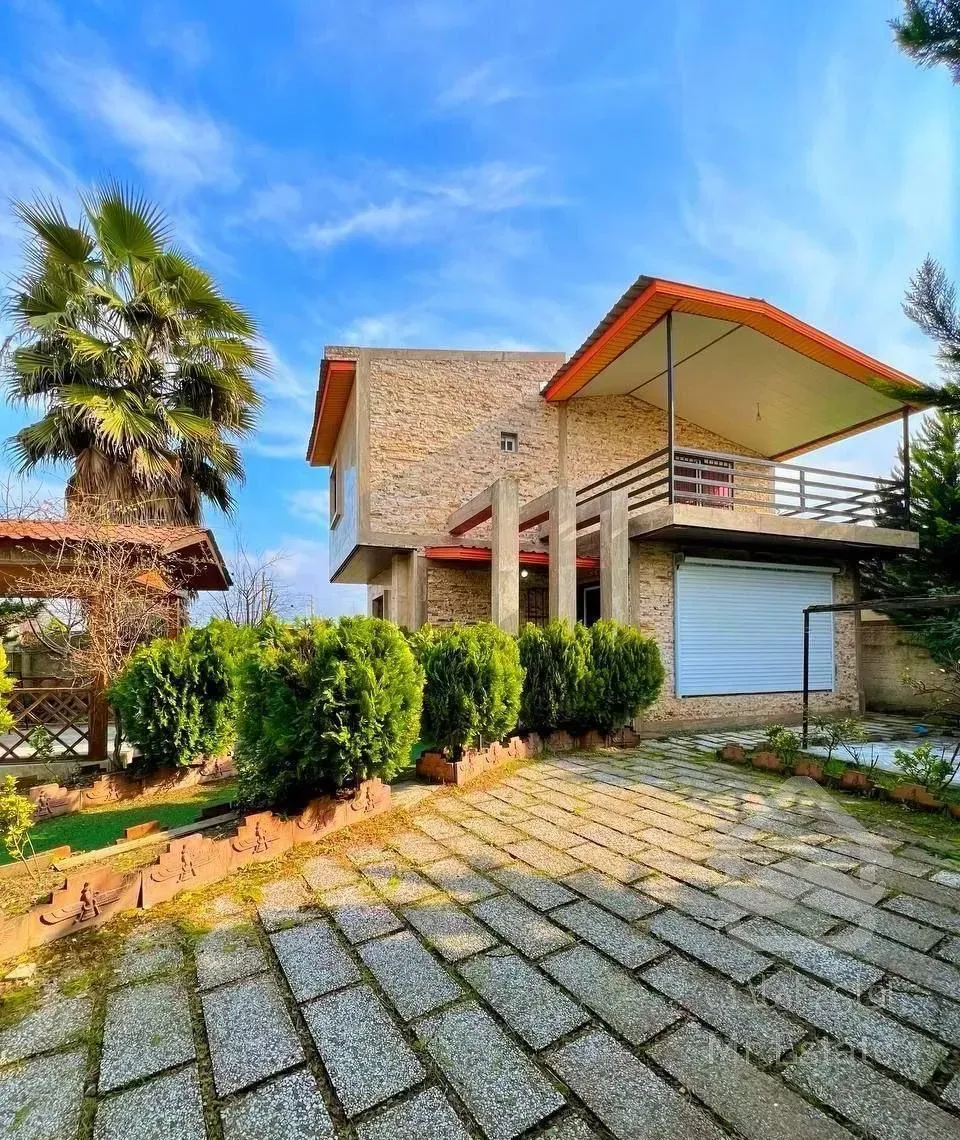 فروش ویلا باغچه ۳۵۰ متری فول امکانات