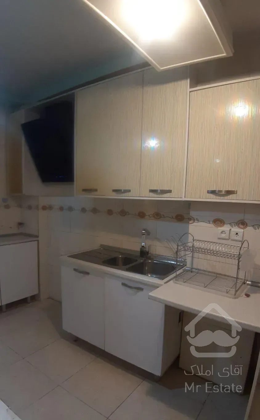 آپارتمان ۶۵ متری تک واحدی واقع در شرق میدان سپاه