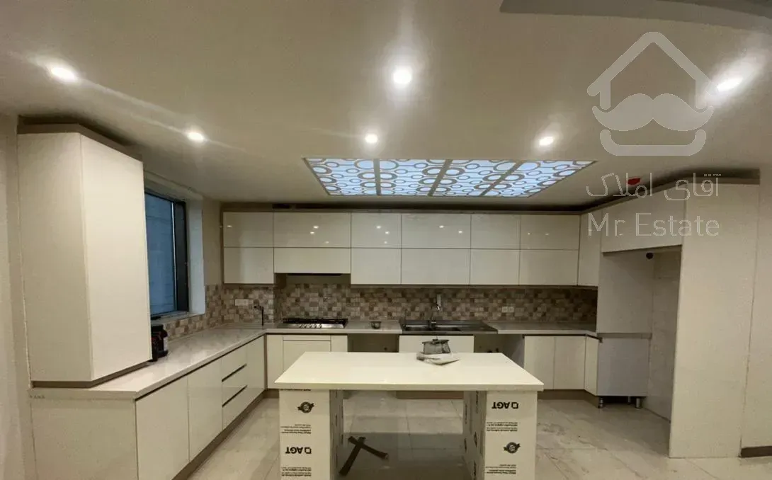 آپارتمان ۱۳۵ متر ۲ خواب بزرگ خوش نقشه/چیتگر