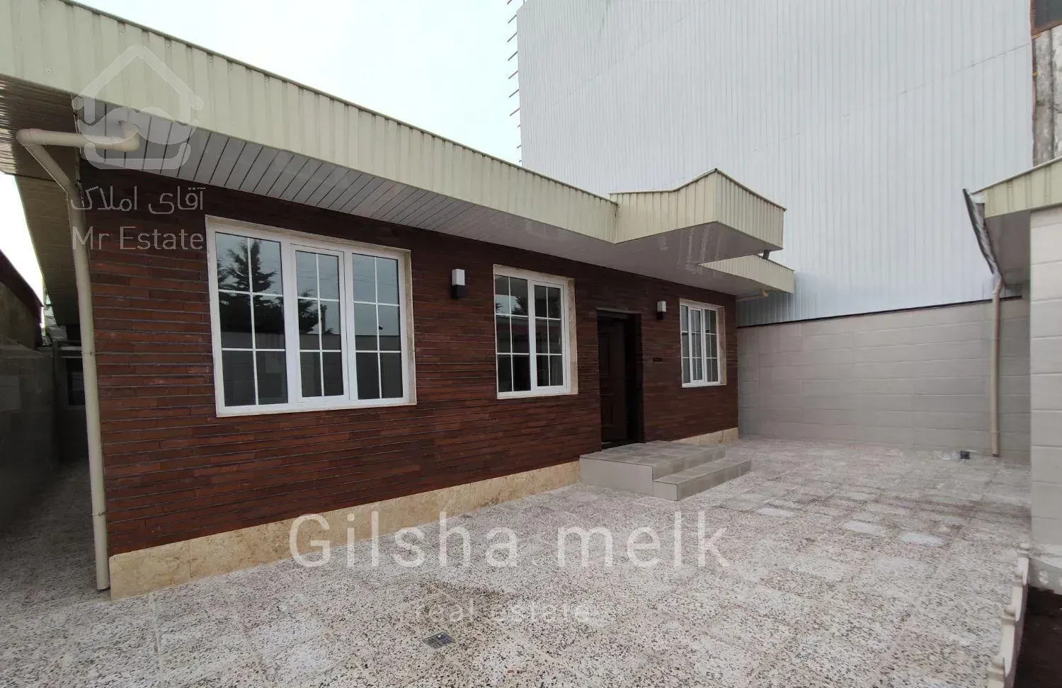 فروش ویلا نوساز کلید نخورده ۲۱۰ متری در بندرانزلی