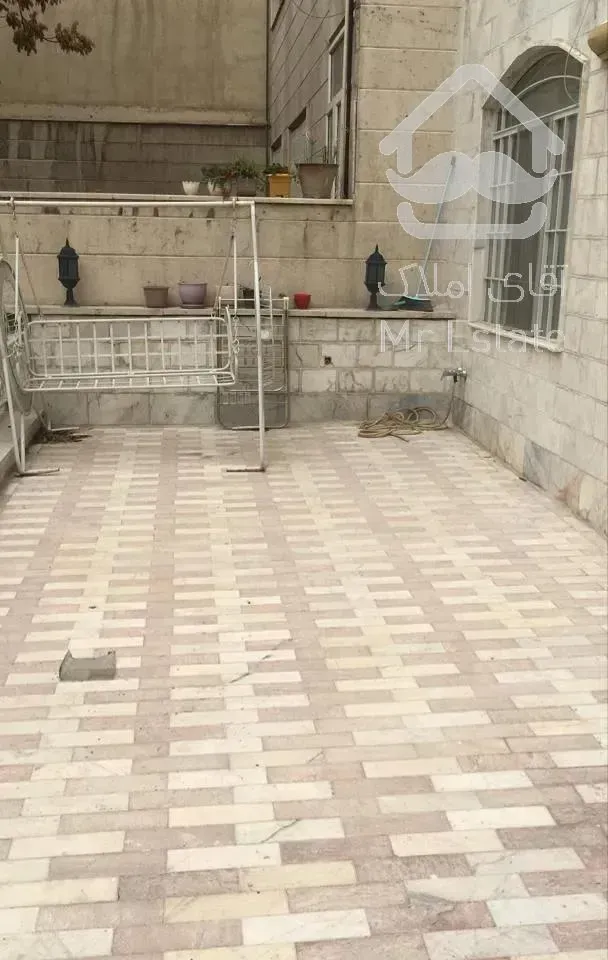 هروی ریحانی شمالی ۱۰۵ متر با ۴۰ متر تراس اختصاصی