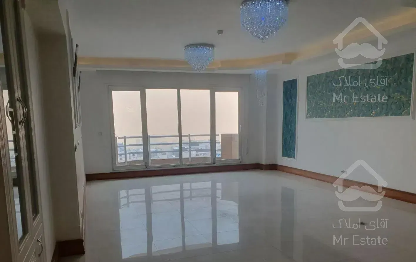 سعادت آباد  ۱۵۰ متر  ۳ خواب  ، فراز