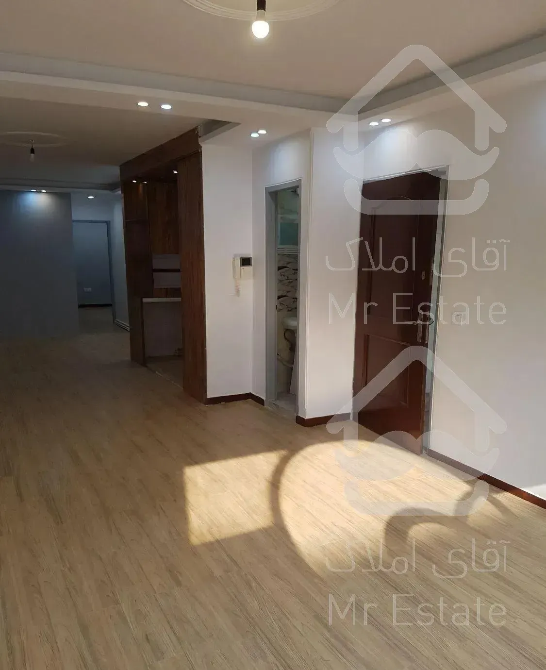 ۷۵ متر تهرانپارس  طبقه دوم سندی فروشنده واقعی