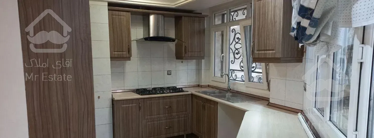 آپارتمان مسکونی۱۰۰متر دو خوابه  ظفر