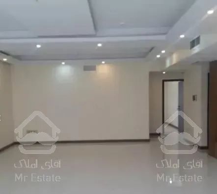 155متر کلید نخورده 3پارکینگ سندی بلوار دریا توحید