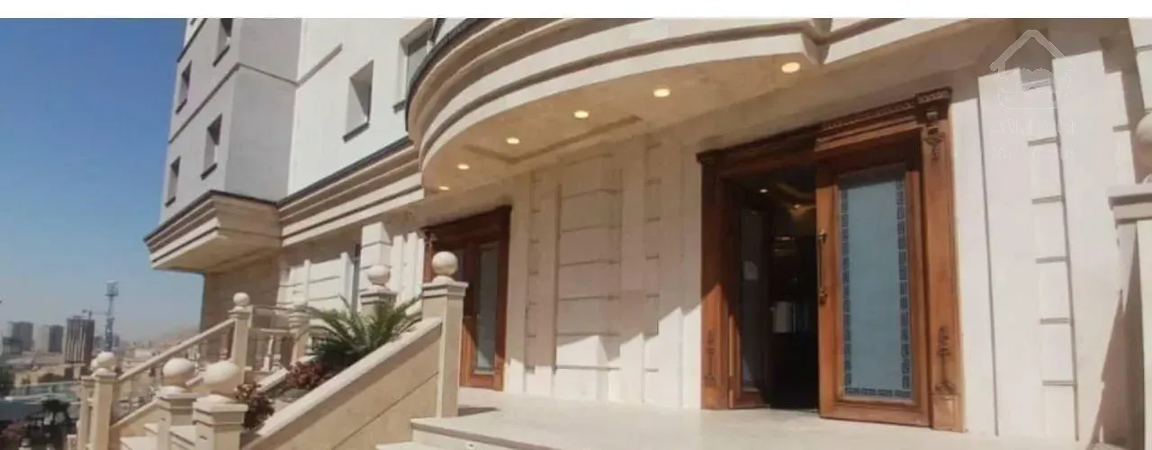 ۱۱۵ متر / برج مجلل افلاک / منطقه آبشار