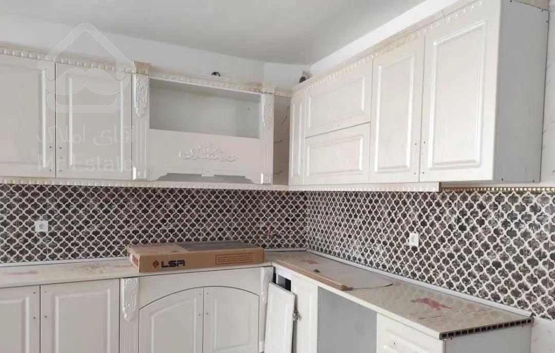 آپارتمان ٩٠ متری دو خوابه و مسکونی و خوش نقشه