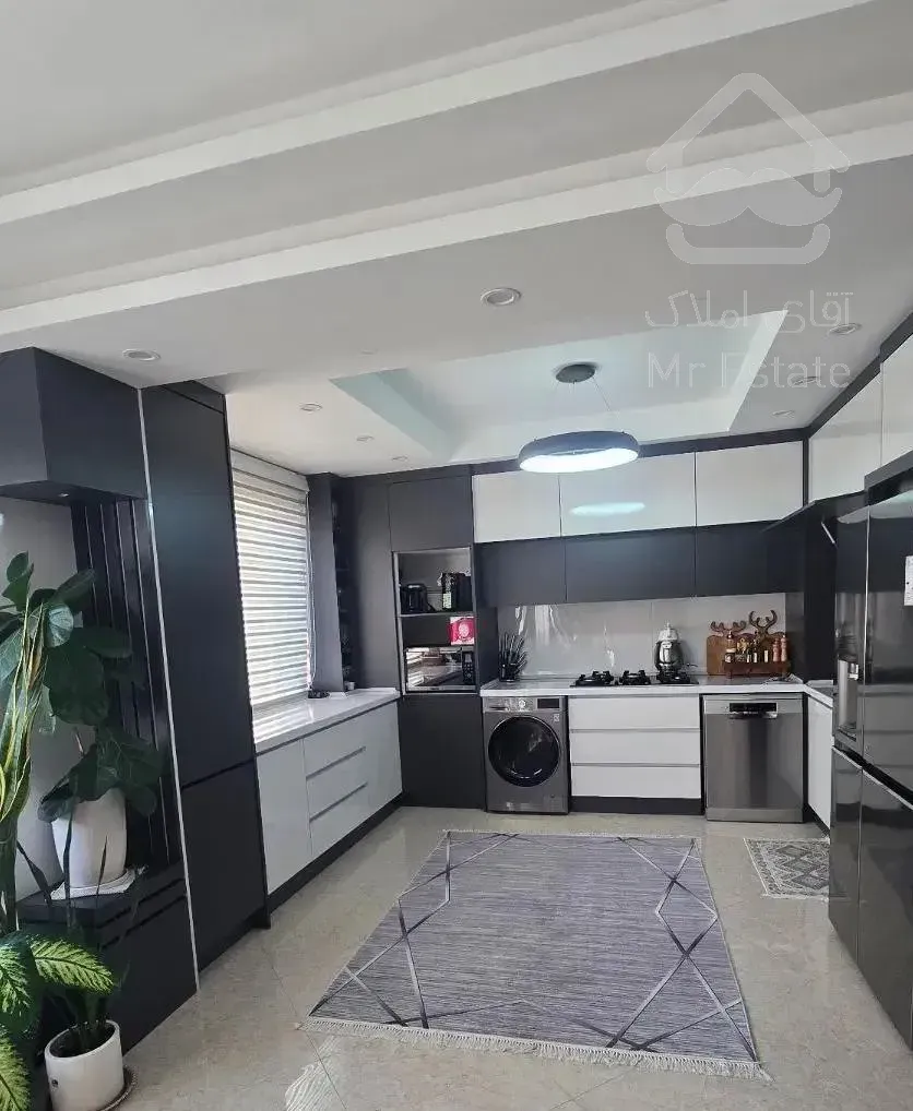 ۱۳۰ متری /تک واحدی / قیام /۳ خواب