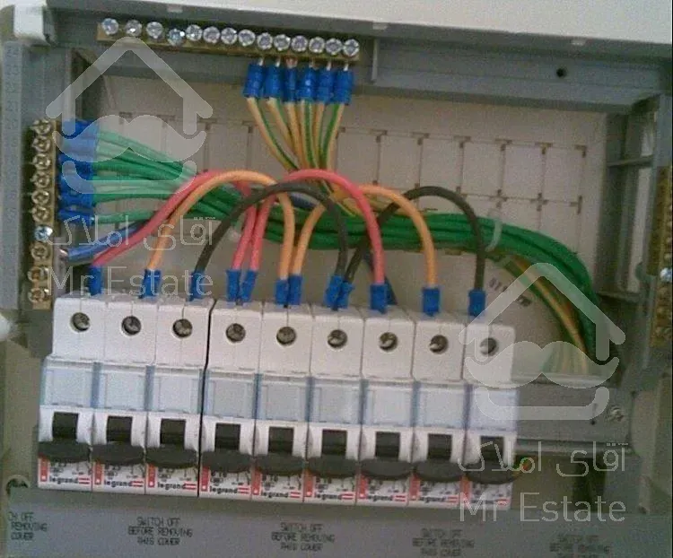 نصب دوربین مداربسته،دزدگیر و آنتن مرکزی