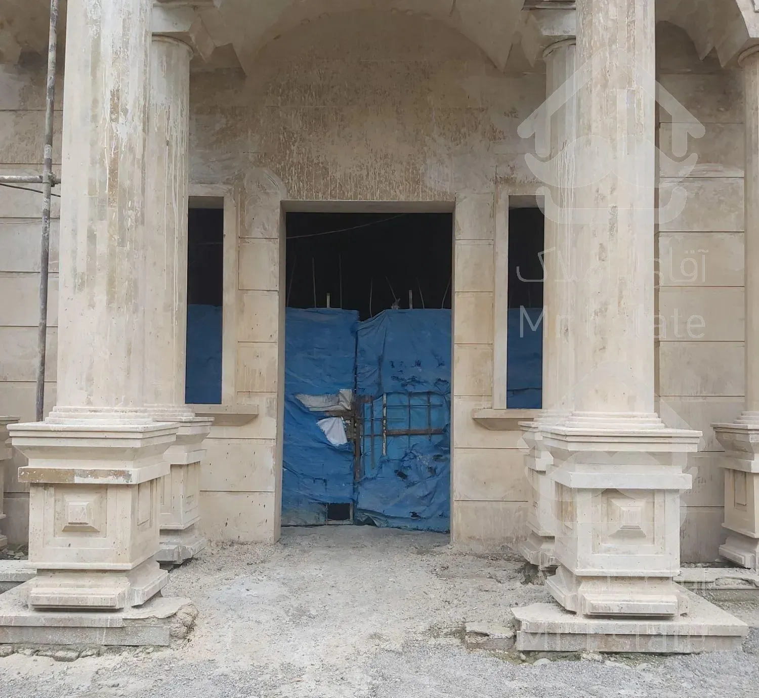 آپارتمان ۱۶۰ متری دو نبش باامکانات سر پیروزی۶