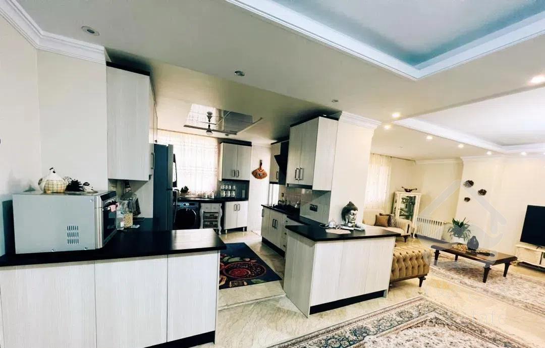 140 متر / ۳ خواب / سالن پرده خور/ قابل تبدیل /بعثت