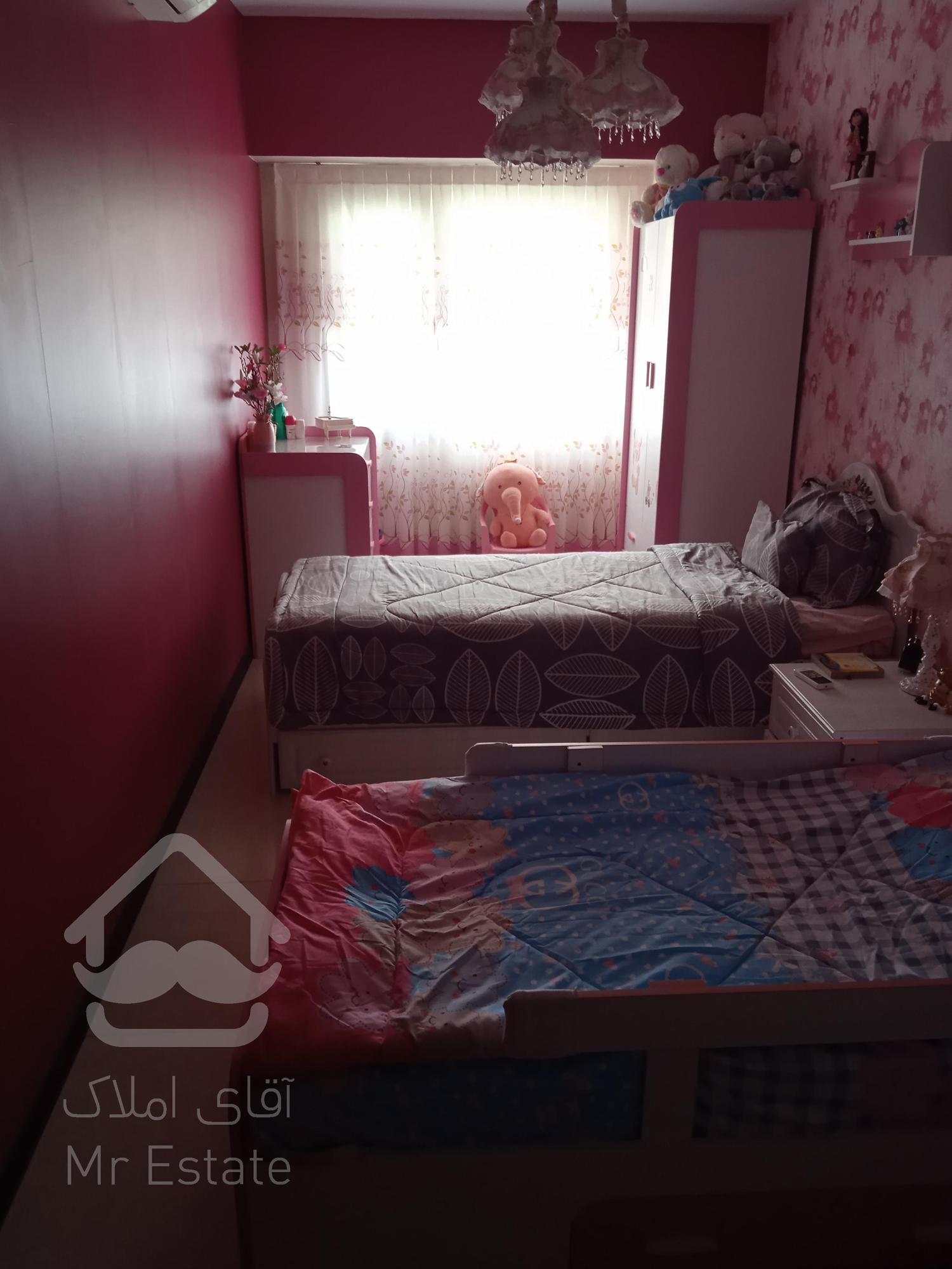 آپارتمان 90 متری  دو خوابه در شهرک مسکونی چیتگر