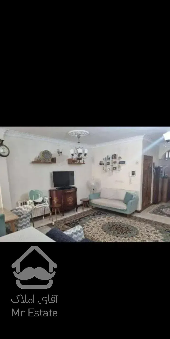 آپارتمان ۸۳ متری حیاط دار