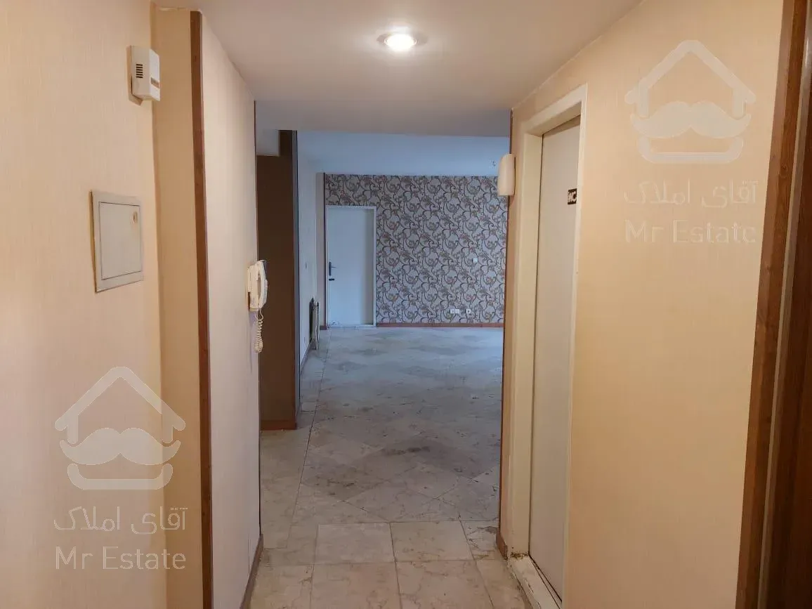 آپارتمان ۱۳۰ متری سعادت آباد