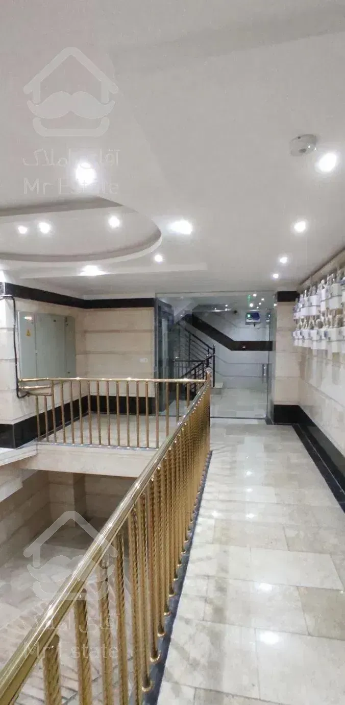 واحد ۸۷ متری شیک*بعثت*