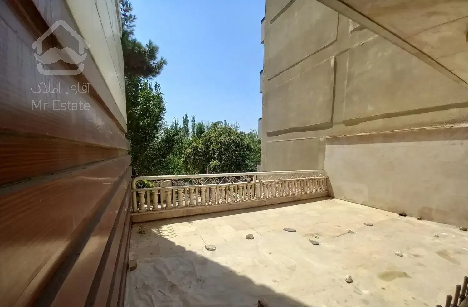 ۱۴۰ متر۳ خواب+۳۵متر تراس قابل چیدمان/۲پارکینگ