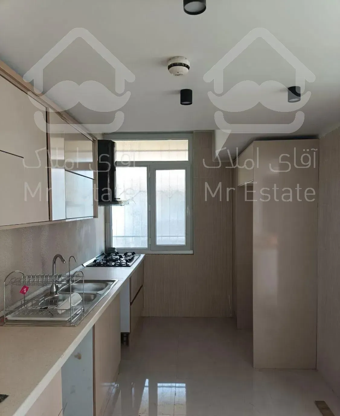 ۱۳۰متر ۳خوابه بام سعادت آباد