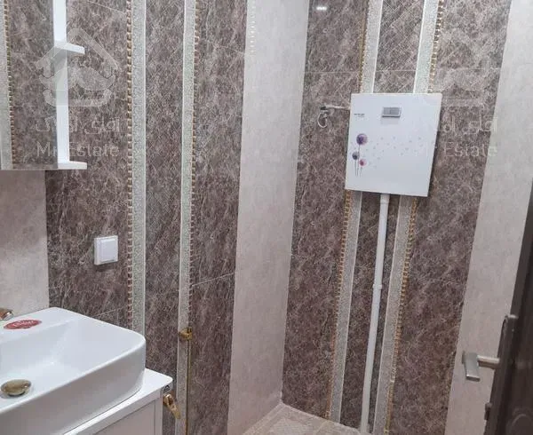 اپارتمان حدودن۱۳۰متردوخواب