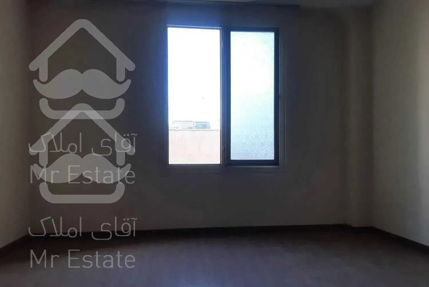 ۱۰۴ متر/ تهران ویلا / ۱۰ ساله / فول امکانات