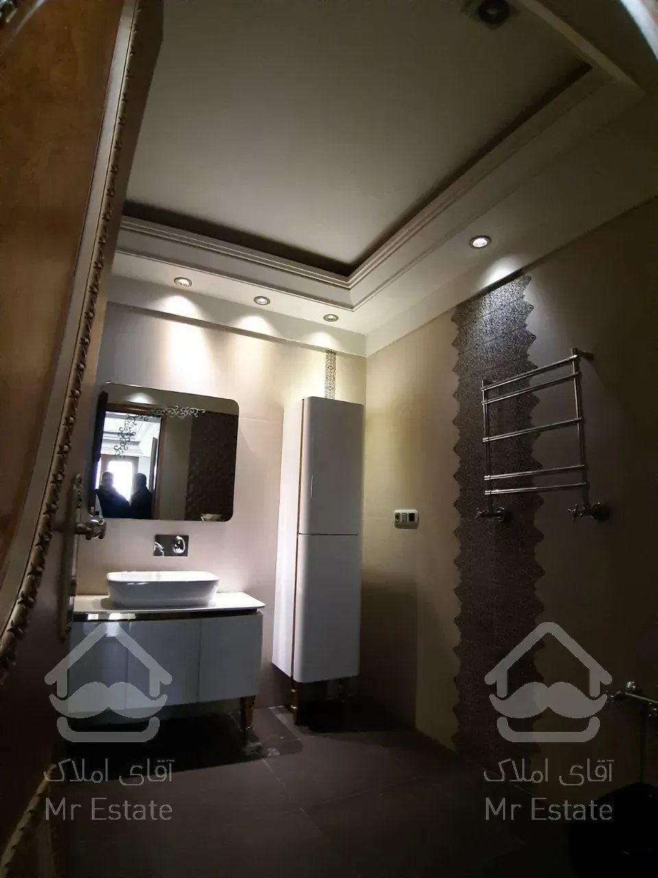 ۲۷۰متری فرمانیه سنبل