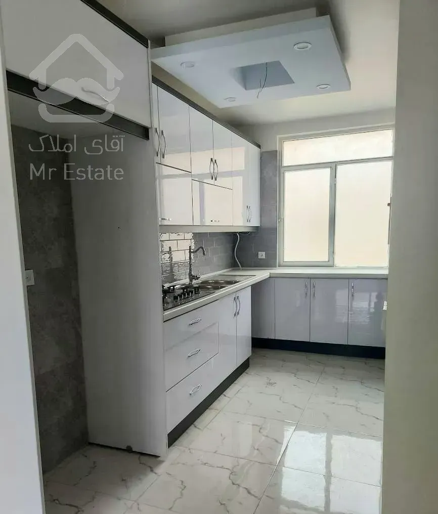 ۵۴متر ۱ خواب در حد نوساز/ پارکینگ انباری/مترو شهدا