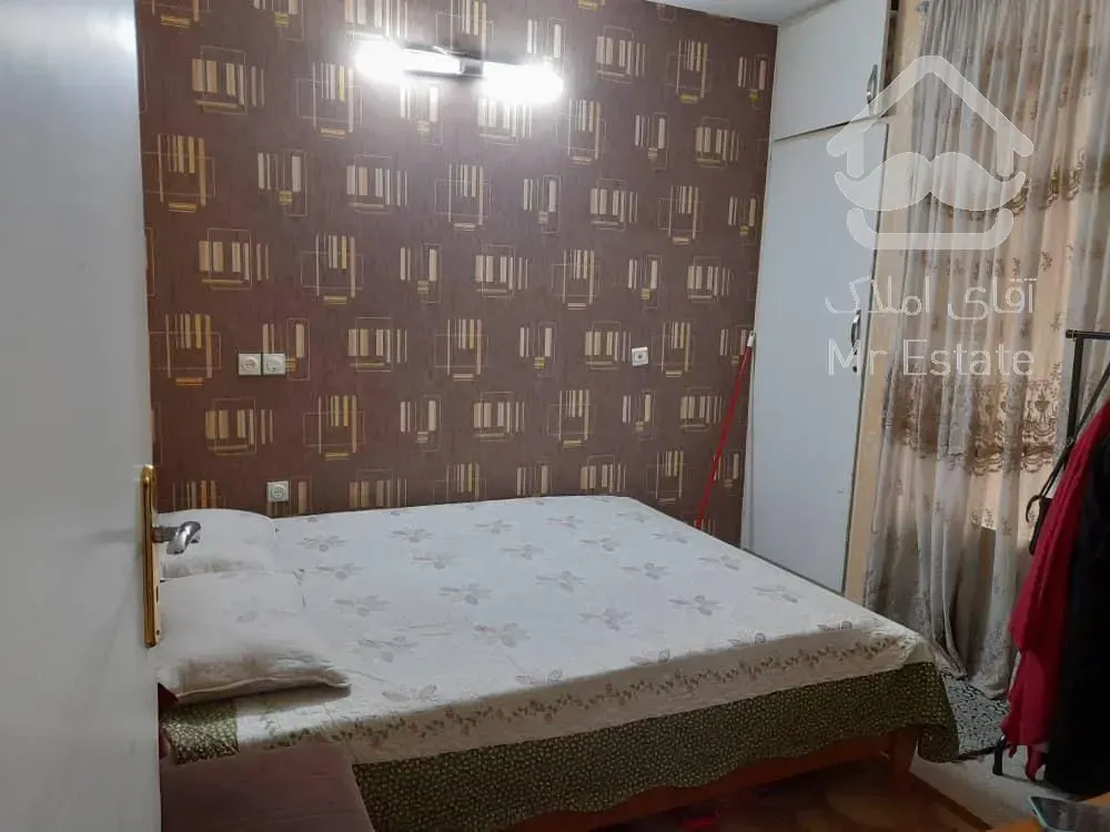 فروش ۶۰ متر ۲ خواب، آماده به تخلیه، بازسازی شده ، حیاط دار