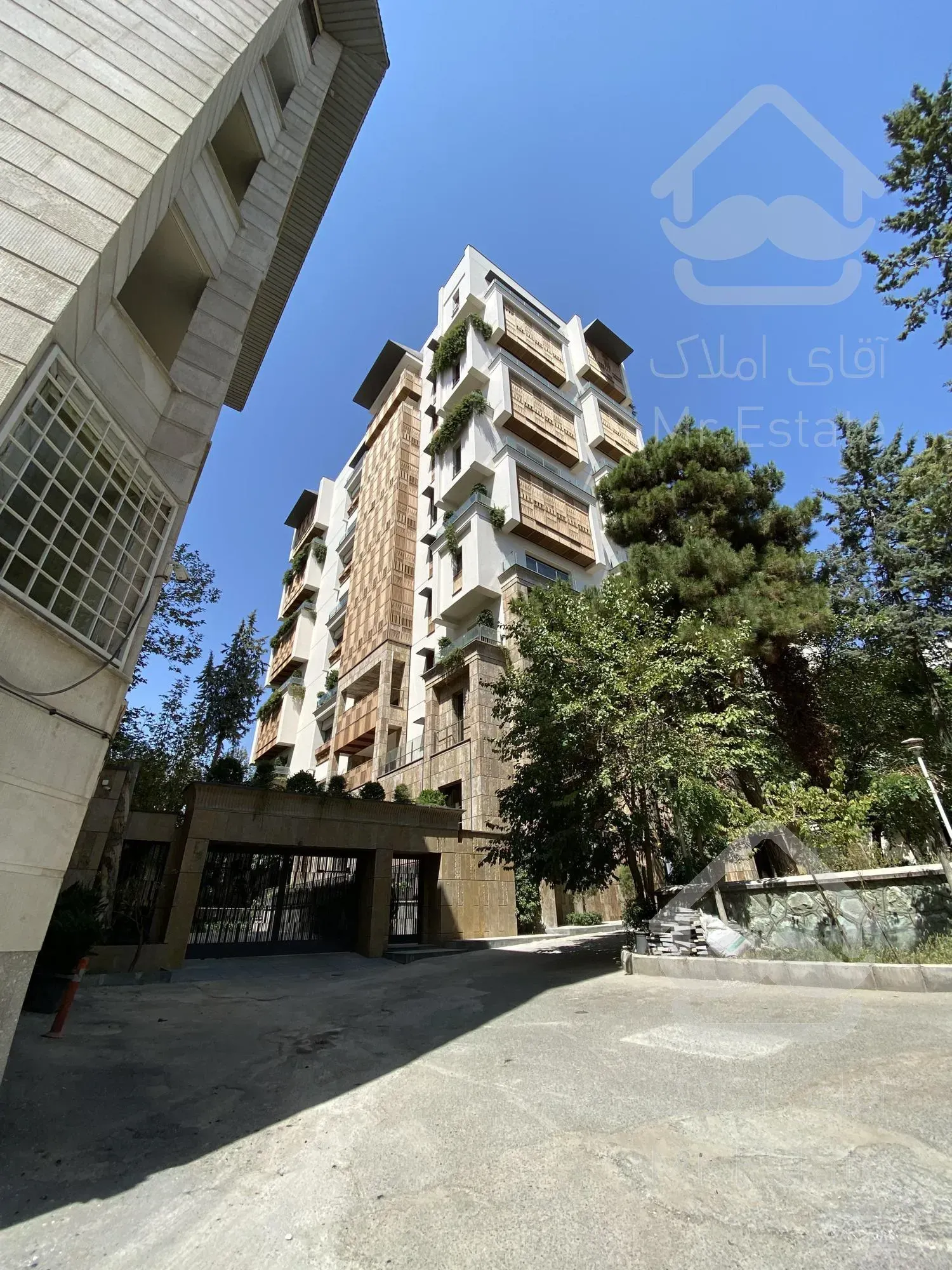 گلستان شمالی - ۵۷۰ متر تکواحدی شاهکار نیکبخت