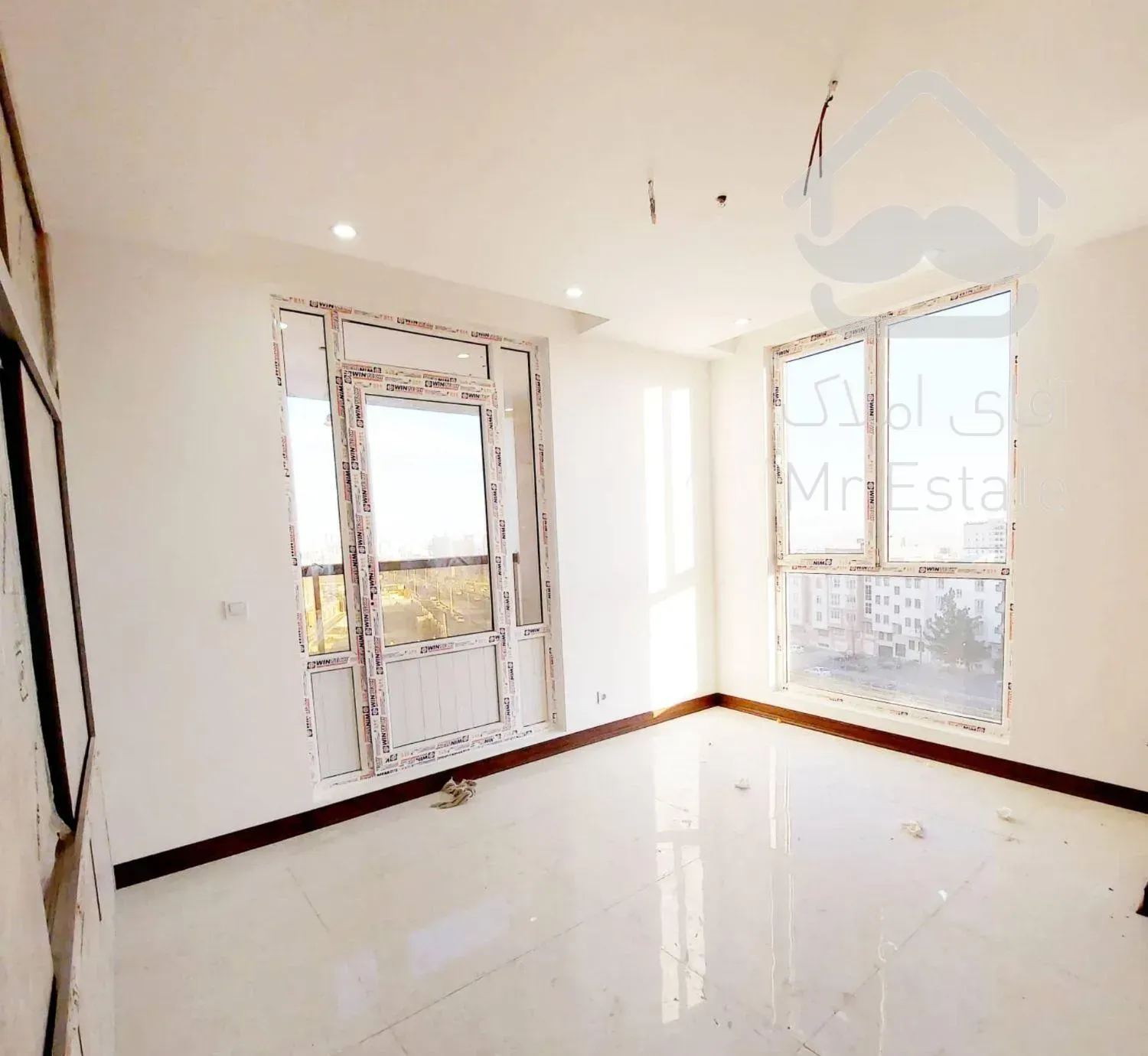 آپارتمان ۱۱۵ متری ۲ خواب برج مجلل الماس پاسداران